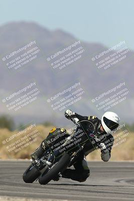 media/Oct-13-2025-Moto Forza (Mon) [[a66d839500]]/4-C Group/Session 3 (Turn 16)/